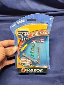 Razor Pocket Pros Finger Scooter NIB Sealed Rare - Picture 1 of 3