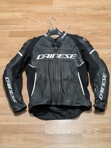 DAINESE RACING 3 D-AIR® PERF. CHAQUETA DE CUERO TALLA 48 - Imagen 1 de 7