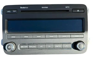 Radio 5J0035161C Skoda Roomster 1.2 TSI 5J Bj 2011 - Bild 1 von 3