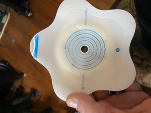 2 boxs COLOPLAST Sensura Mio Convex Flip Barrier 18520 FREE SHIP - Picture 1 of 4