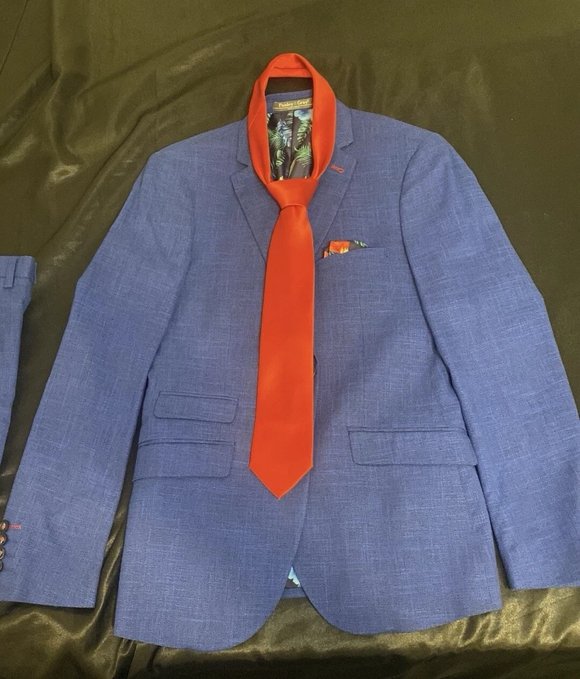 Blazer y pantalón traje forro tropical cachemir y gris Foto 1 de 4