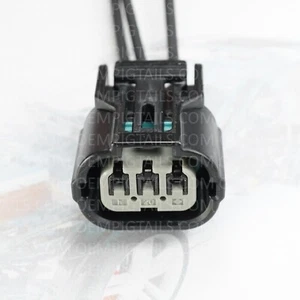 3-pin Turn Signal Connector Pigtail for 2012-2015 Honda Civic / 2003-08 Element - Picture 1 of 2