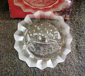 Gorgeous MIKASA SILENT NIGHT 14" Glass Platter~NEW w/Original Box & Gold Label - Picture 1 of 4
