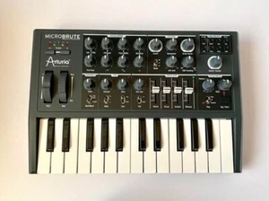 Arturia Microbrute Analog Synthesizer Keyboard with USB midi Fully Working F/S - Picture 1 of 1