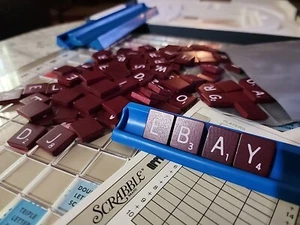 Scrabble Deluxe Edition 1976 Crossword Rotating Turntable Board Complete w/Tiles - Picture 1 of 13