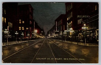 1911 Walnut Street at Night Des Moines Iowa Lyric Theatre Postcard - D14 - Image 1 of 2