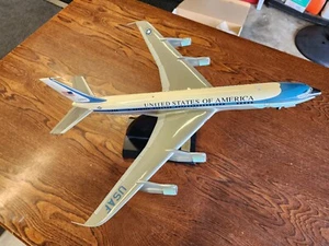 Danbury Mint Air Force One Sam 26000 Boeing 707-320B Die Cast Airplane - Picture 1 of 12