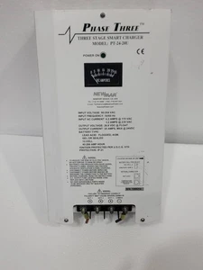 Newmar PI-24-20U PHASE STAGE SMART BATTERY CHARGER VOLTS 24.Amps 20 FAST SHIPPIN - Picture 1 of 11