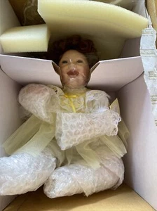 BIN Ashton-Drake Galleries "I Wish You Love" Mini Puppe Neu in OVP - Bild 1 von 8