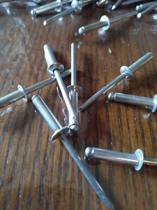Pop-rivets A/A 58 D 5/32 Aluminum Dome Head USA (G) - Foto 1 di 3