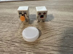 Minecraft Mini-Figures Lot Of 2 Attacking Ghast & Crying Action Figure Mojang - Picture 1 of 6