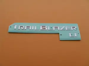05 06 07 08 09 CHEVROLET TRAILBLAZER LT REAR GATE EMBLEM LOGO BADGE SIGN A44533 - Picture 1 of 1