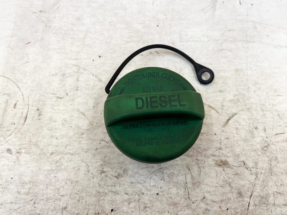 Tapa de llenado del tanque de combustible diésel Ford F-250 F250 17-22 con correa OEM Foto 1 de 2