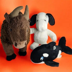 Vintage Plüschtier Set SeaWorld Wal Snoopy Hund Bison Büffel Stofftiere - Bild 1 von 24