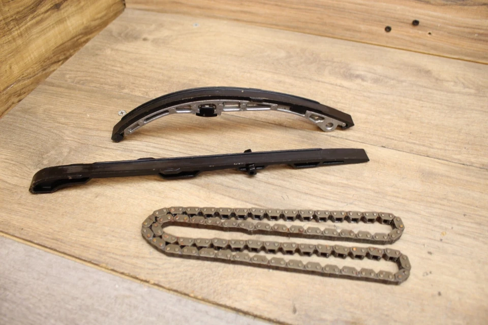 14-16 2015 15 Yamaha FJ-09 FJ09 TIMING GUIDES W CHAIN - Image 1 of 4