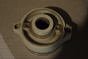 NOS OEM VOLVO PENTA 832722-3 THRUST BEARING HOUSING GV1 - Picture 1 of 2