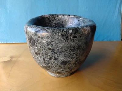 Vase schwere Skulptur aus grünem Granit - Bild 1 von 4