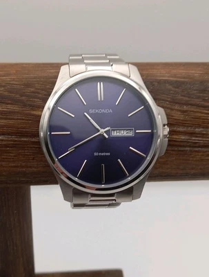 Sekonda Men's Quartz Watch 50 Metres Stainless Steel Blue Dial - Image 1 of 4