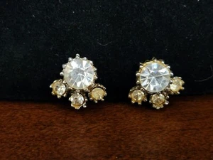 Vintage VTG 1950's Screwback Rhinestone Earrings Cluster Style Silver Tone - Picture 1 of 5