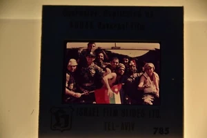ISRAEL, GUERRA DE 6 DÍAS, UNA DIAPOSITIVA DE 35 MM, SOLDADOS ISRAELÍES VICTORIOSOS EN LA ORILLA OESTE - Imagen 1 de 9