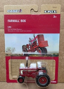 1/64 Farmall 806 with Clamshell Fenders, ERTL Replica Play - Picture 1 of 3