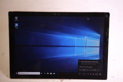 Microsoft поверхность Pro 4 1724 i5-6300U 8GB 256GB "C" класса, без зарядного устройства/клавиатуры - Изображение 1 из 4