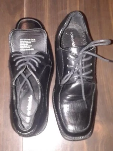 Robert David Boy's Causal Dress Shoes Size 2 1/2 Excellent Used Condition! - Picture 1 of 12