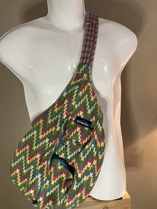 KAVU SLING BAG MIT AZTEKENMUSTER UND VERSTELLBAREM SEILGURT - Bild 1 von 5