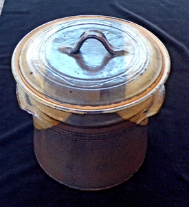 Vintage handgemachter Steingut-Bohnentopf-Auflauf Kochgeschirr-Atelierkunst - Bild 1 von 17