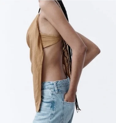 Top de mujer ZARA espalda abierta sin mangas cami capucha cuello correas con cuentas talla pequeña Foto 1 de 4