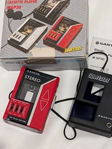 Sanyo Auto-Reverse Cassette Player MGP30 Sportster Red with Case / Box - Picture 1 of 6