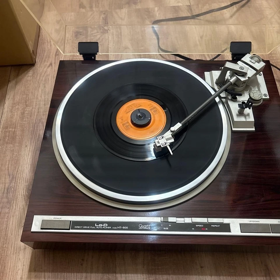 Hitachi Lo-D HT-500 Quartz Lock Plattenspieler + AT-3600L Cartridge aus... - Bild 1 von 4
