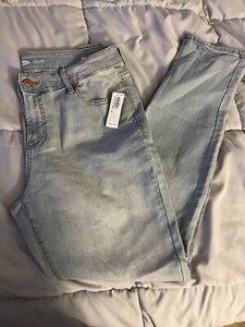Old Navy Size 12 Jeans Super Skinny Light Wash Fade Faded NEW - Picture 1 of 5