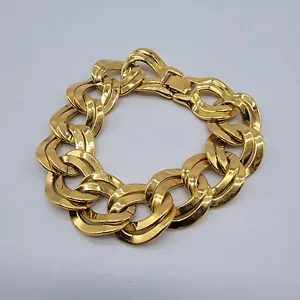 VTG Monet Chain Bracelet Gold Tone Curb Link Classy Bold Elegant Statement 7.2" - Picture 1 of 9