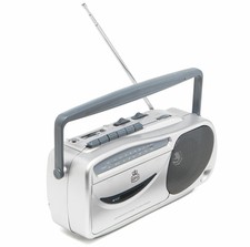 GPO 9401 Retro Cassette Recorder Radio AM/FM Portable Tape Player in Silver