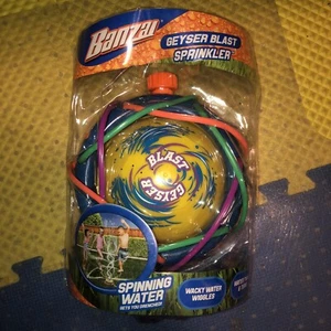 Banzai Hose Attachment Geyser Blast Sprinkler Attach To Your Hose - Picture 1 of 3
