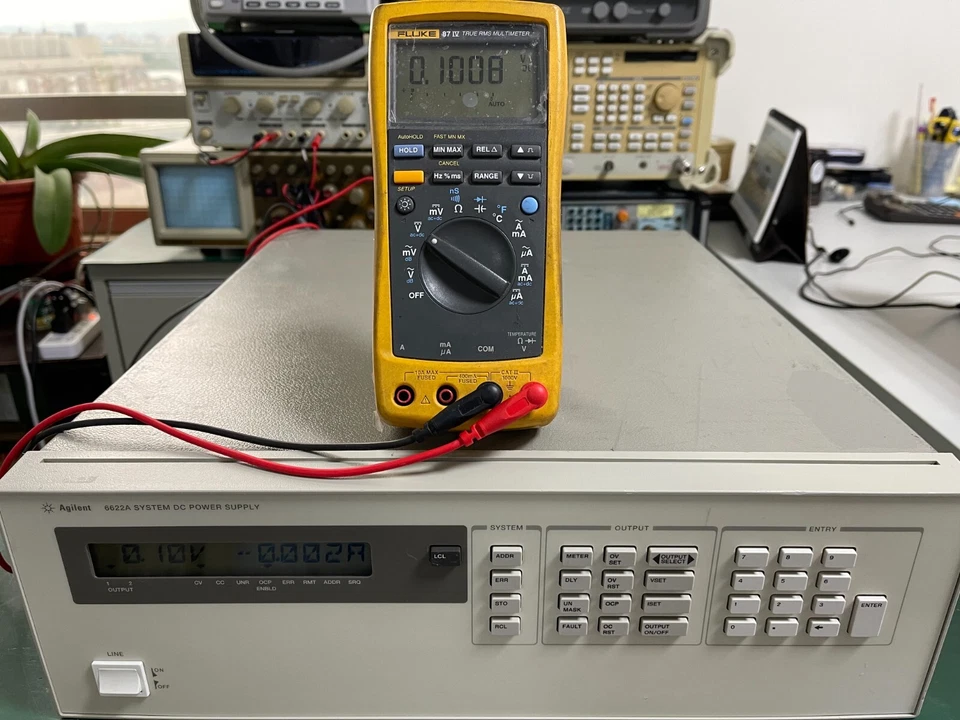 HP Agilent 6622A System DC Power Supply 2 outputs , 50V/4A _0537 - Image 1 of 4