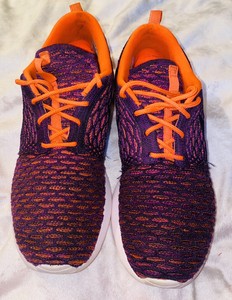 orange roshe runs womens