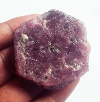 100% Natural Ruby Corundum Rough Loose Gemstone 306.50 Ct With Free Gift - Image 1 of 4