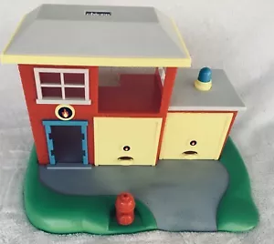 VTG Chicco Fire Station Play Village Playhouse Building Garage Missing Blue Door - Picture 1 of 12