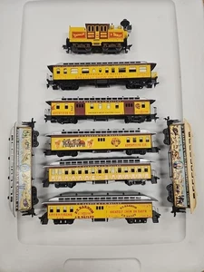 VINTAGE ROUNDHOUSE HO SCALE OLD TIME BARNUM & BAILEY   CIRCUS TRAIN CARS SET. - Picture 1 of 22