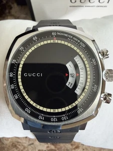 Gucci Grip Chronograph YA157301 schwarzes Zifferblatt Kautschuk STL-Armband Herrenuhr $1650 - Bild 1 von 11