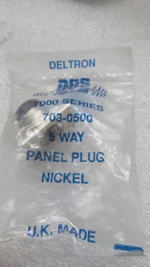 LOTE DE 2 CONECTOR XLR 5 PIN MACHO A CHASIS DELTRON 703-0500 - Imagen 1 de 2