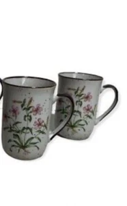 Vintage Set of 2, Wild Pink Coffee Tea Mugs Cups Flowers Speckles #101 Japan - Picture 1 of 9