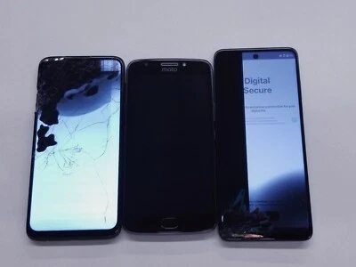 Smartphones Motorola (modelos mistos) IMEIs desconhecidos (3 telefones) 61202 (x3) - Imagem 1 de 4