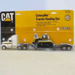 Ertl Caterpillar Hauling Set Challenger 65 on Lowboy 1/64 CAT-7111-7HEO-P - Picture 1 of 5