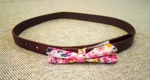 Lands End Girls Geuine Leather Belt w/ Cotton Floral Bow Size M (24”-26”) - Picture 1 of 4