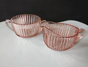 Anchor Hocking Queen Mary Pink Creamer And Open Sugar - Picture 1 of 3