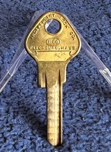 Ilco Brand Key Blanks Independent Lock Co. Fitchburg Mass. ~ 1199E~ For Plymouth - Picture 1 of 4
