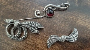 Vintages Brooches. 3 Beautiful Pieces! - Picture 1 of 3